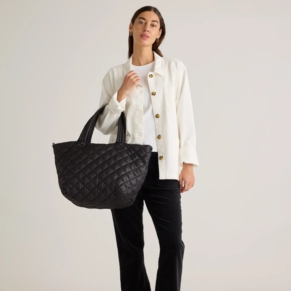 QUINCE Transit Quilted Carry-All Tote Black - Picture 8 of 12